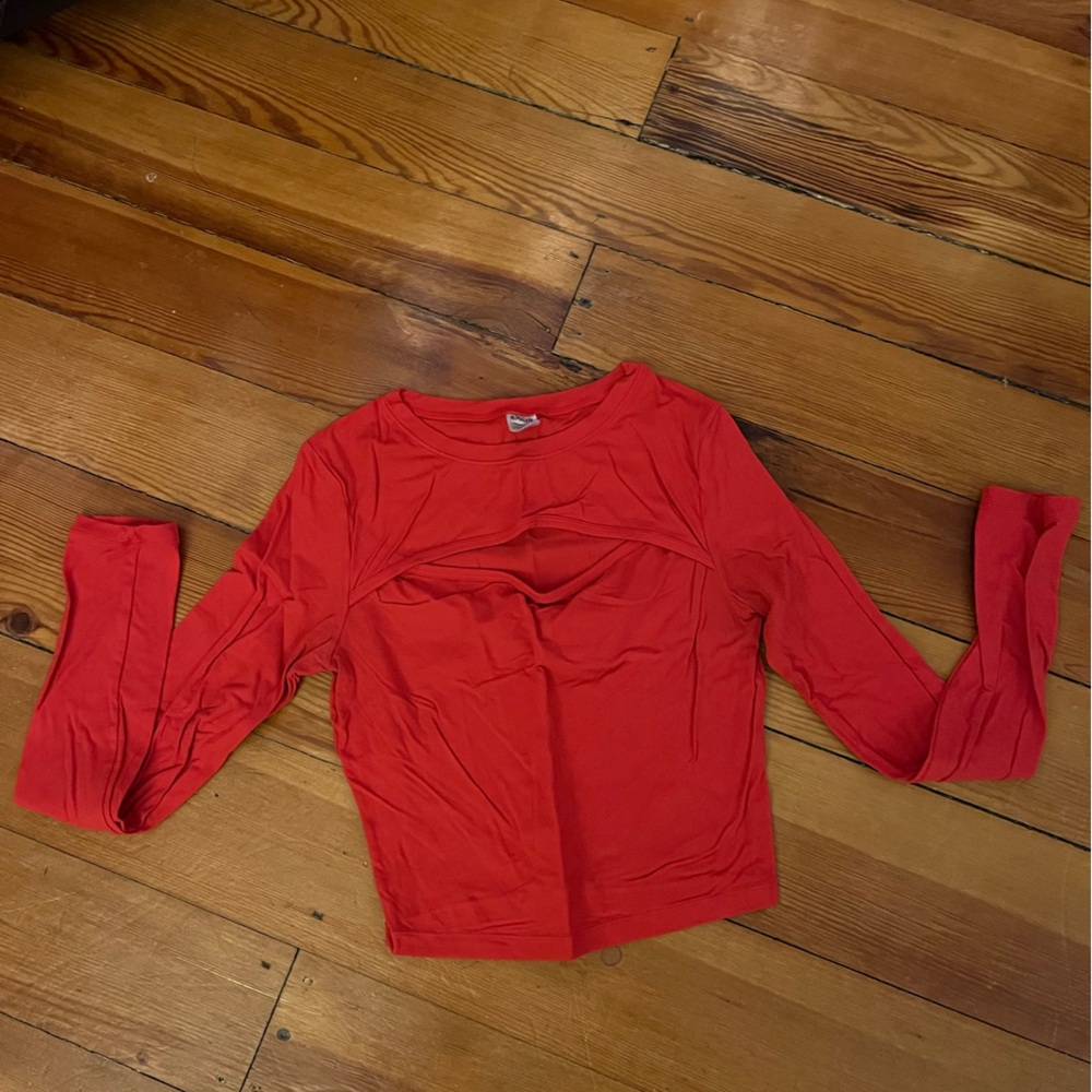 Alphalete Red Key Hole Crop